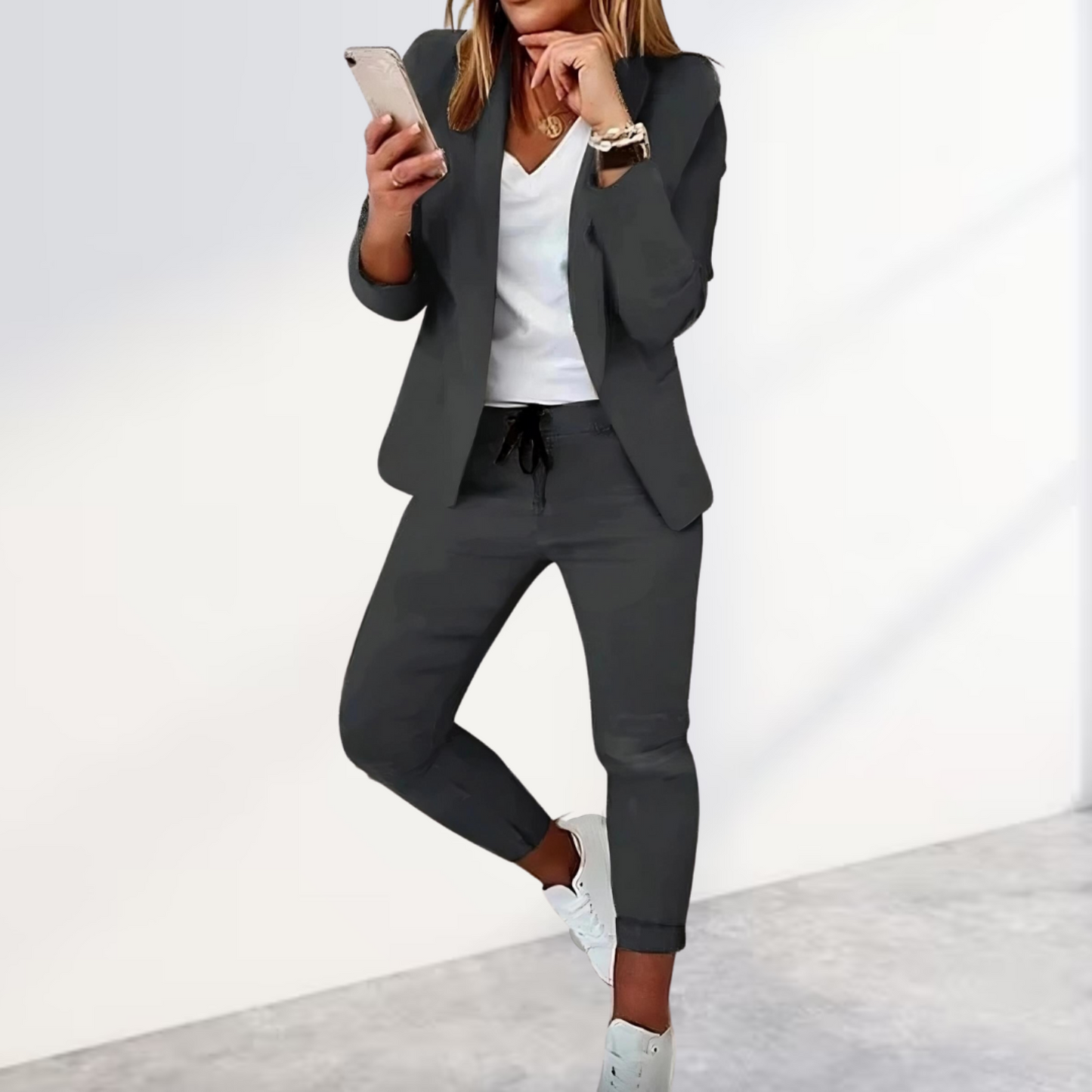 Women Pantsuit | Modern Casual Two-Piece Look