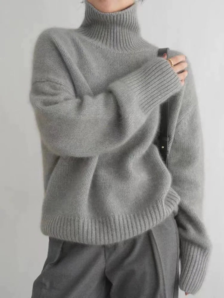 Alecia | Women's Luxurious Cashmere Roll Neck Jumper | Timeless Elegance