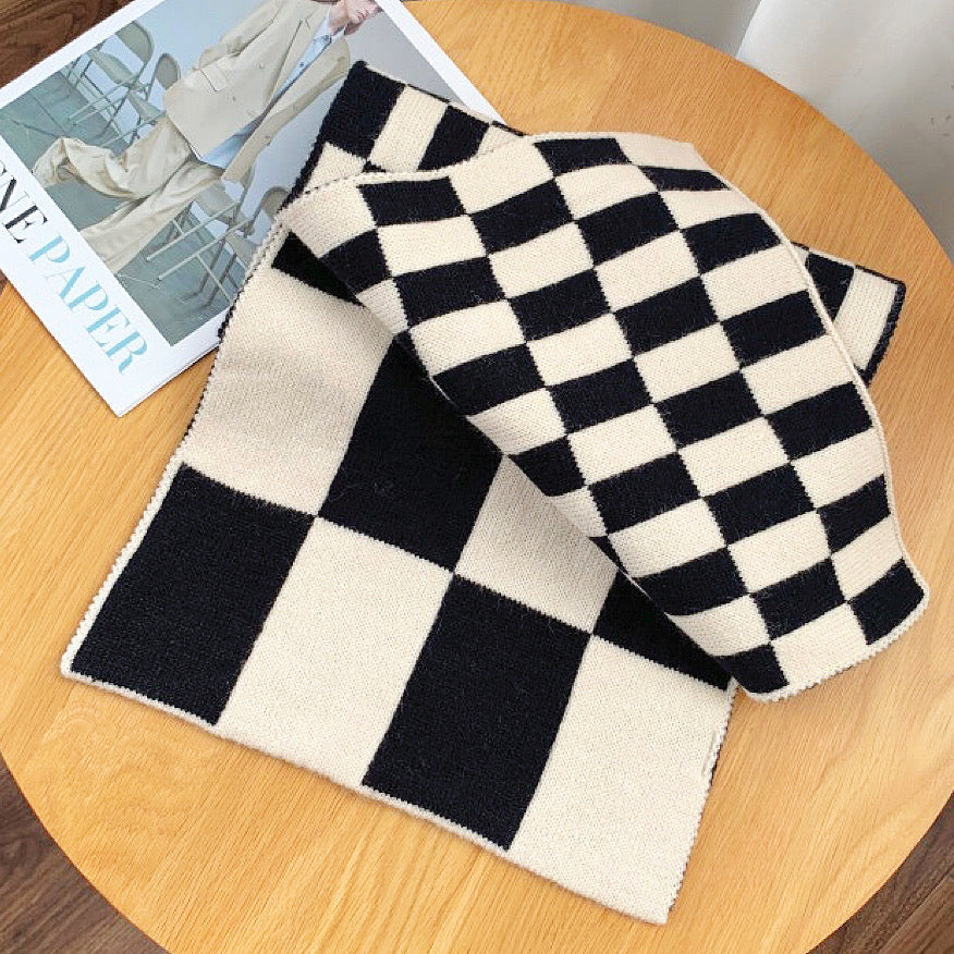 Chloe | Women Checkered Scarf | Stylish Comfort