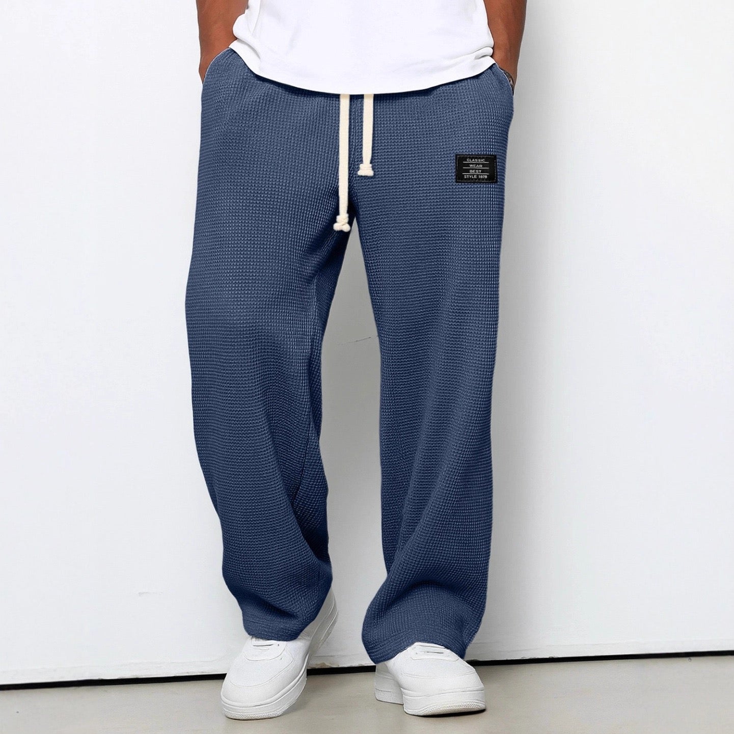 Men's Waffle-Textured Drawstring Trousers with Side Pockets and Wide Legs for Casual Wear - Image 5