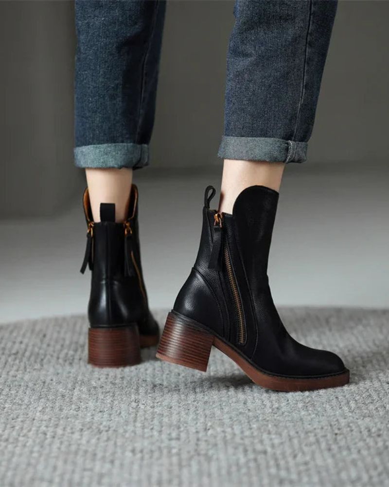 Corvianoir | Elegant Ankle Boots - Image 2
